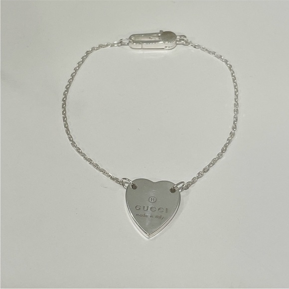 GUCCI TRADEMARK BRACELET WITH HEART PENDANT - Picture 5 of 6